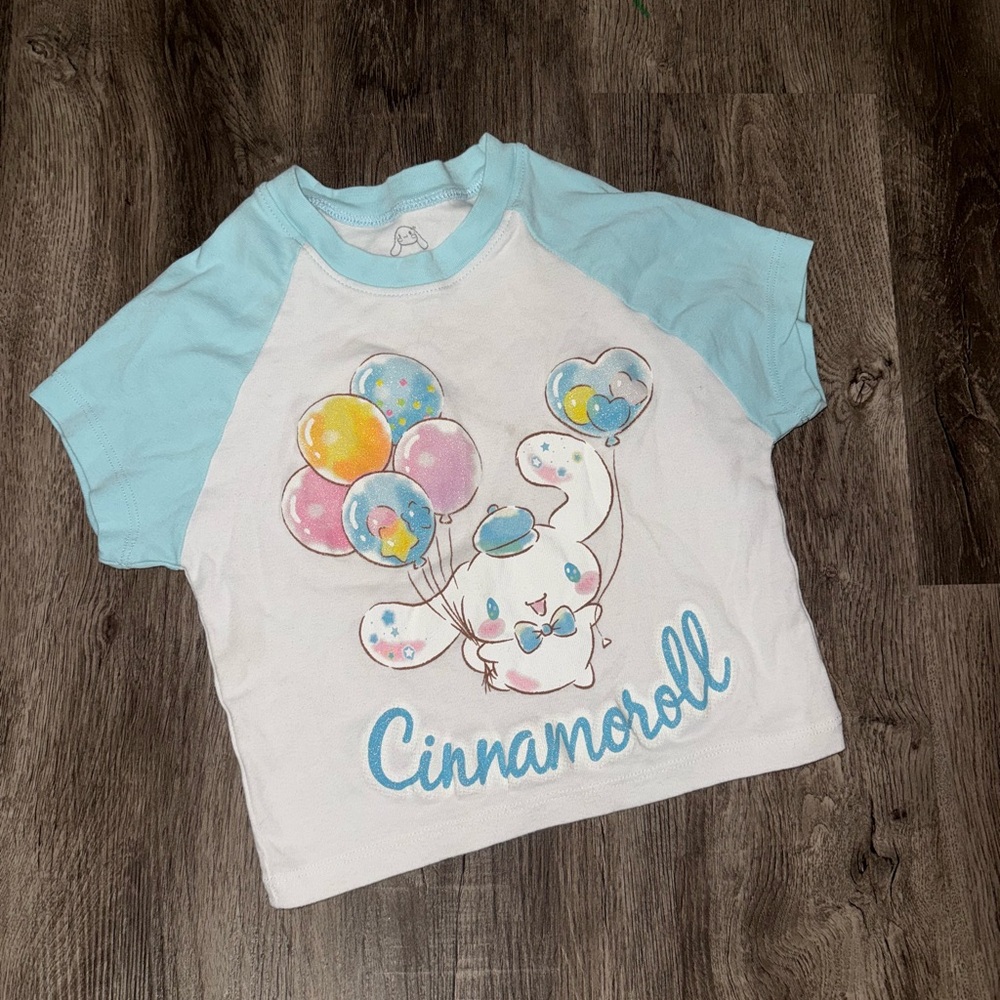 Cinnamon roll T-shirt